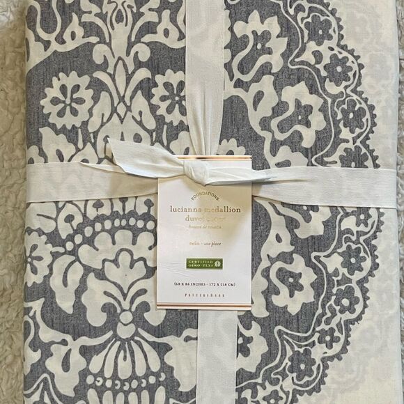 Pottery Barn Lucianna Medallion Percale Duvet Cover Twin - Picture 3 of 4